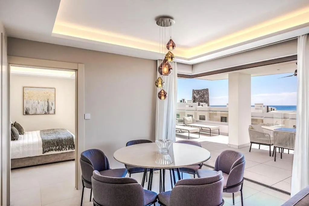 埃斯特波纳Ultimate Luxury Sea Views At Velaya Rdr408公寓 公寓